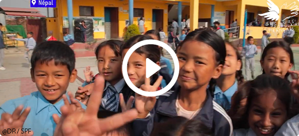 Vidéo "En Mouvementi"